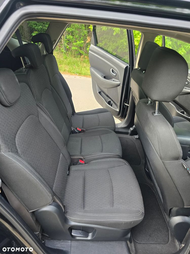 Kia Carens 1.7 CRDi L 7os - 22