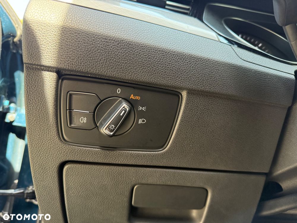 Volkswagen Passat 2.0 TDI EVO Business - 24