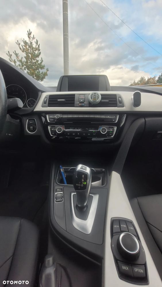 BMW Seria 3 - 17