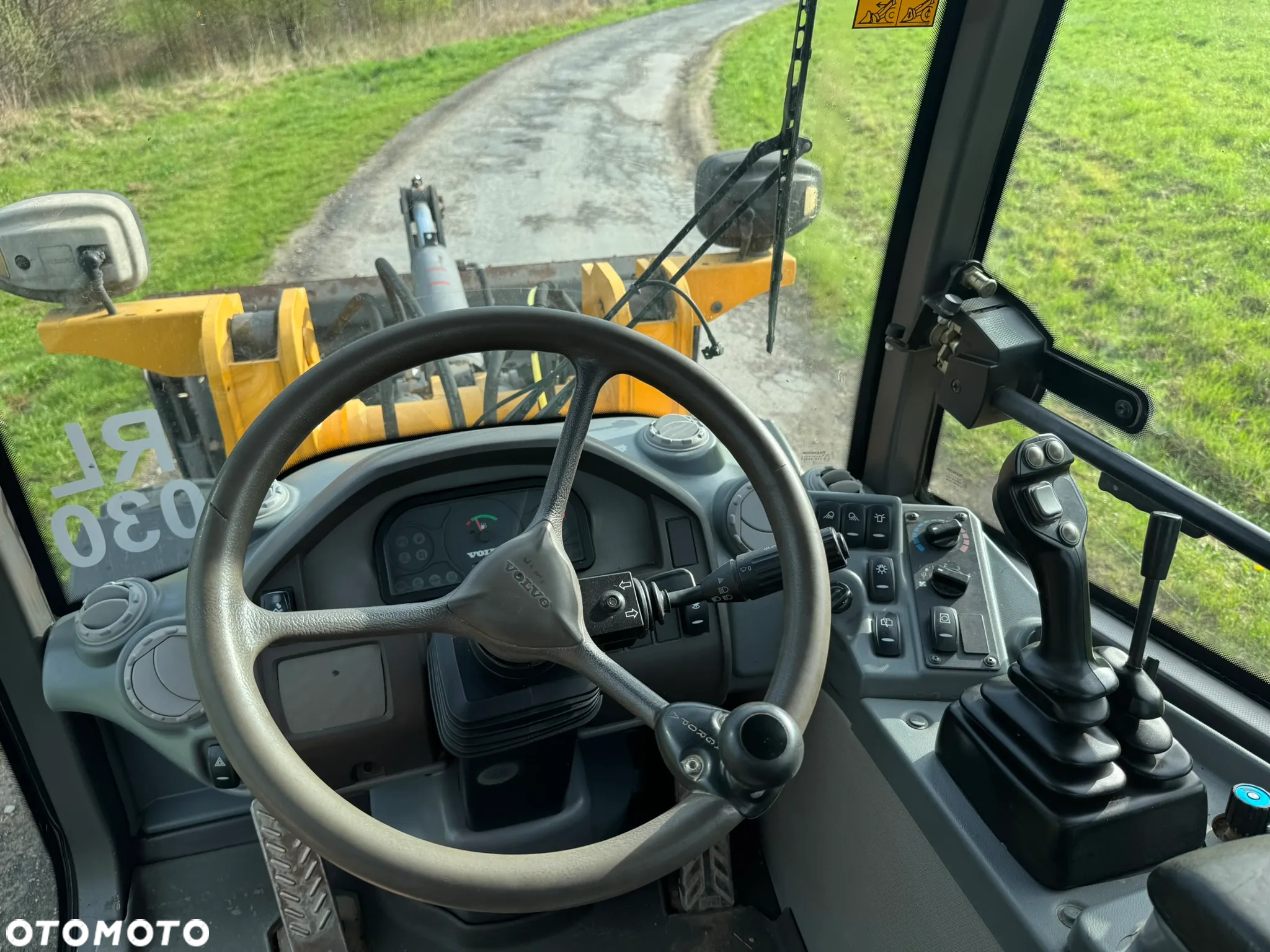 Volvo L25F - 9