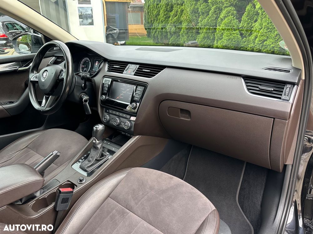 Skoda Octavia 2.0 TDI DSG L&K - 24