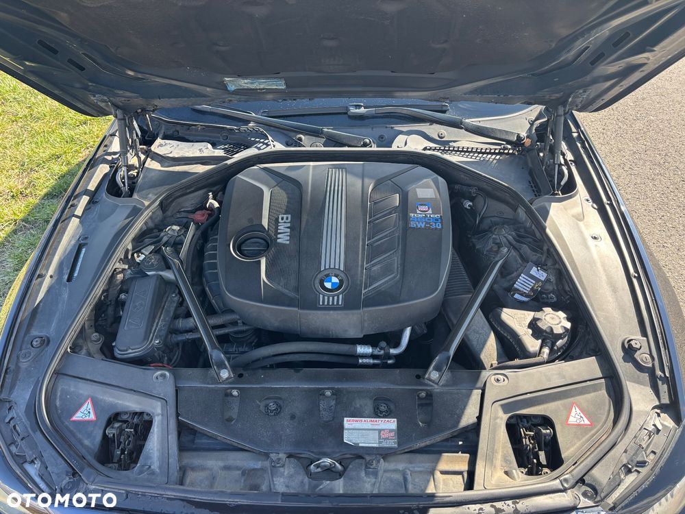 BMW Seria 5 520d - 11