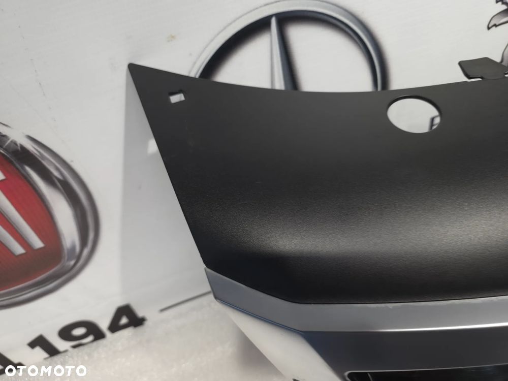 VW PASSAT CC 3C8 LIFT ZWYKŁY / R-LINE BARDZO ŁADNA ATRAPA / GRILL PRZEDNI PRZÓD W SATYNIE , NR 3C8853653A , NR AUKCJI GL851 - 2