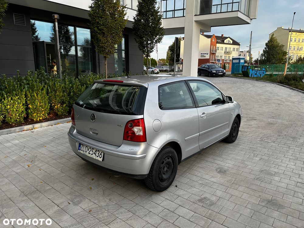 Volkswagen Polo 1.4 FSI - 7