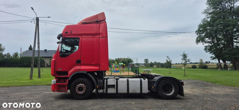 Renault Premium - 2