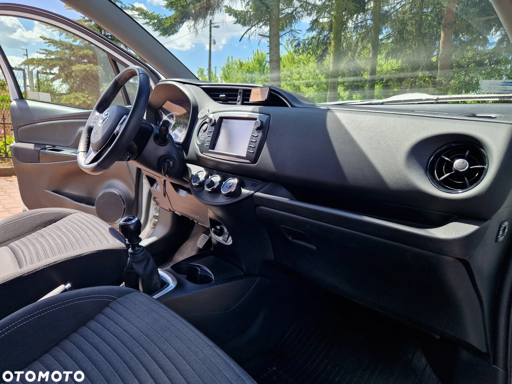 Toyota Yaris 1.5 Premium - 28