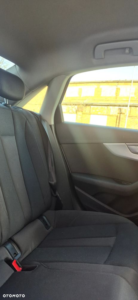 Audi A4 Limousine 2.0 TDI S tronic - 13