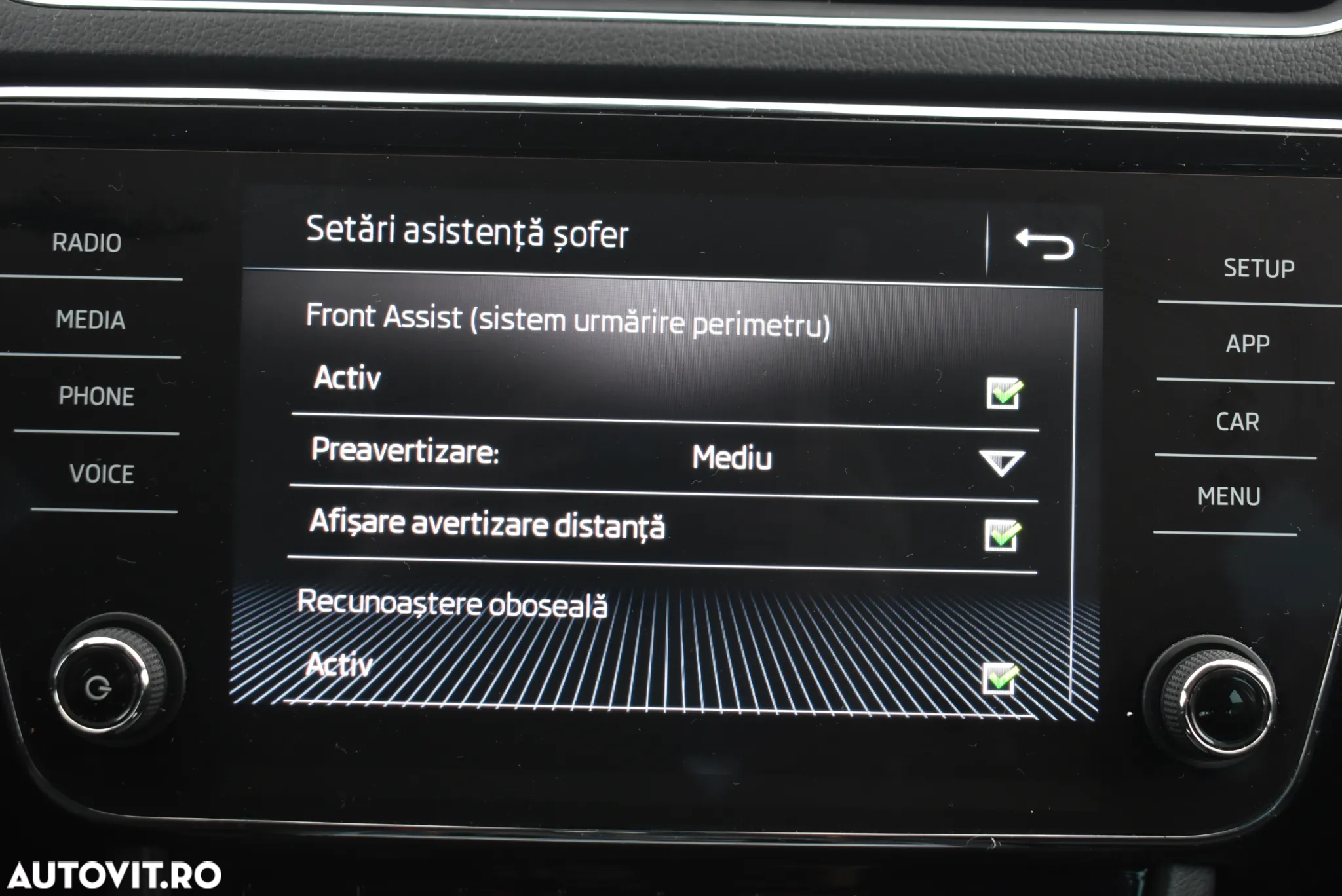 Skoda Superb 2.0 TDI DSG Ambition - 22