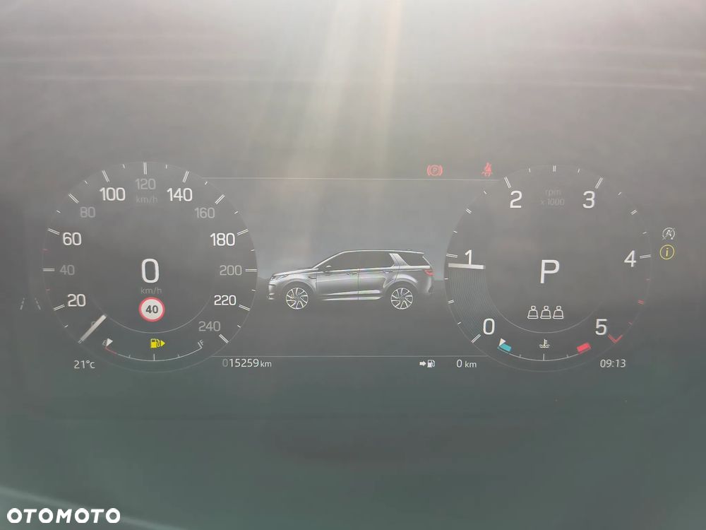 Land Rover Discovery Sport 2.0 D165 mHEV Dynamic SE - 17