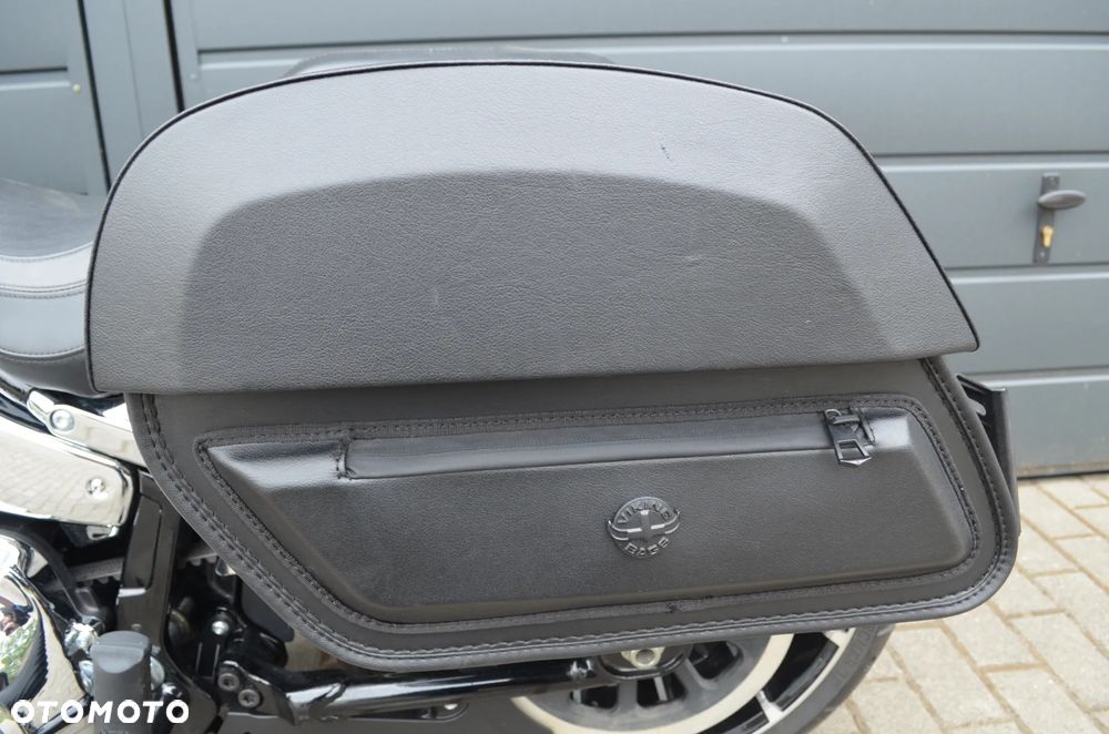 Harley-Davidson FXSB Breakout - 17