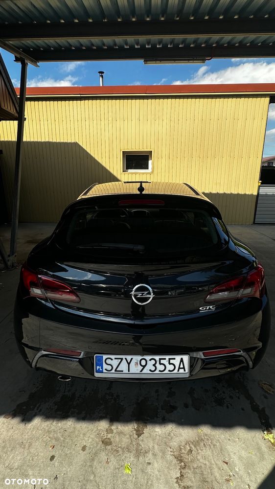 Opel Astra 1.6 T Enjoy - 6