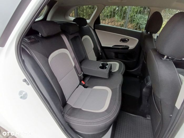 Kia Ceed 1.6 CRDi 115 Dream-Team Edition - 9