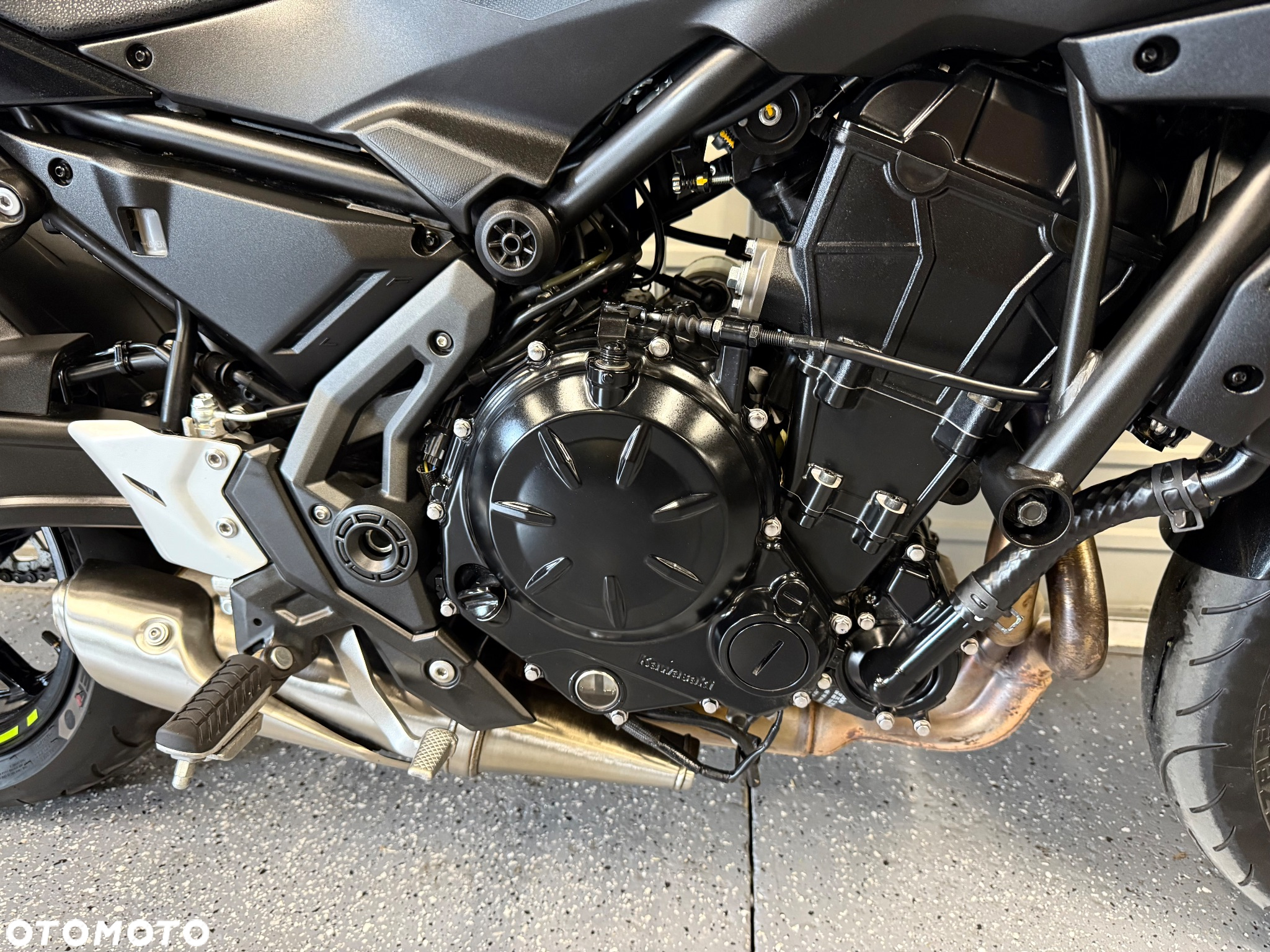 Kawasaki Z 650 - 6