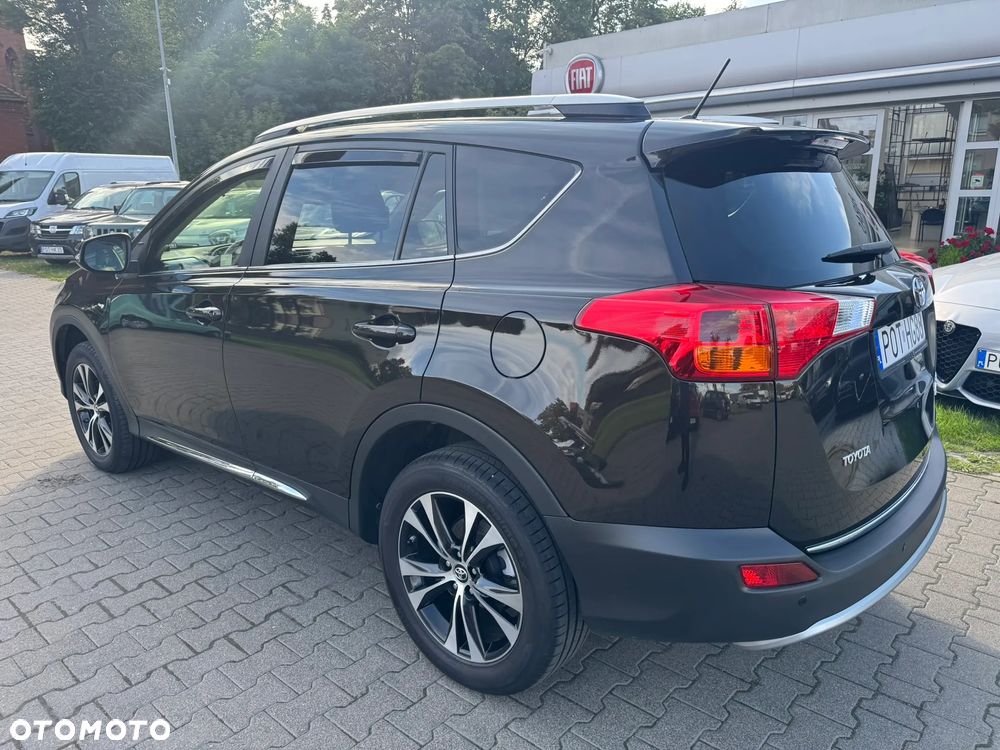 Toyota RAV4 2.0 D-4D Premium 4x2 - 17