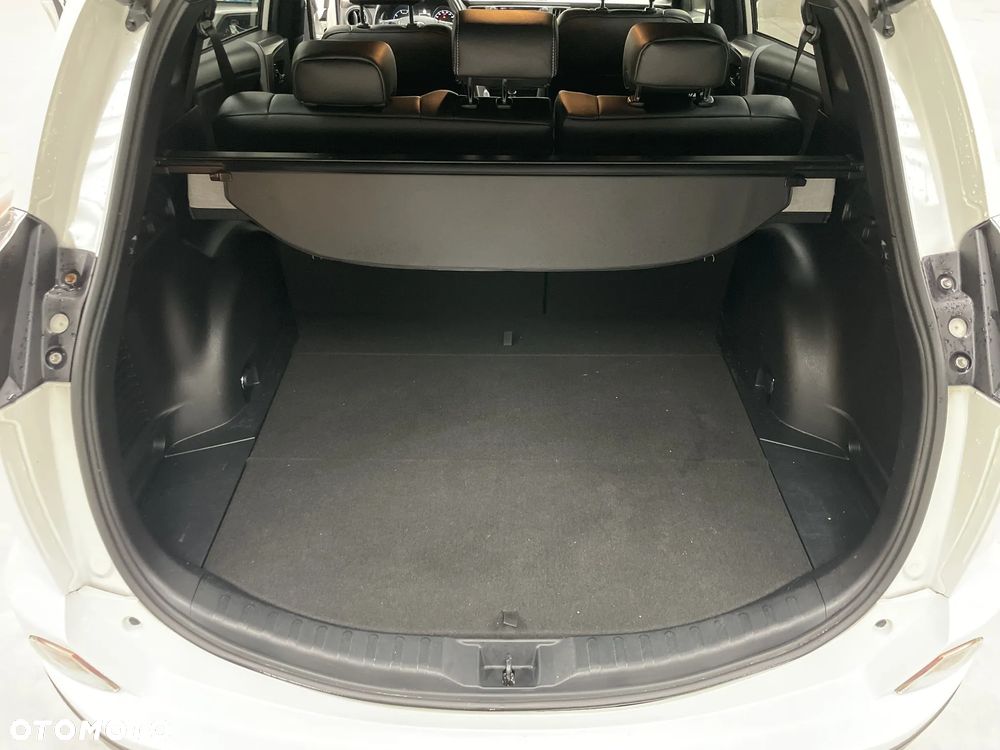 Toyota RAV4 2.0 D-4D Premium 4x2 - 17