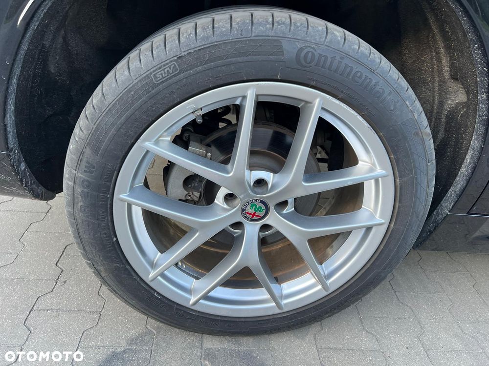 Alfa Romeo Stelvio 2.0 Turbo Veloce Q4 - 32
