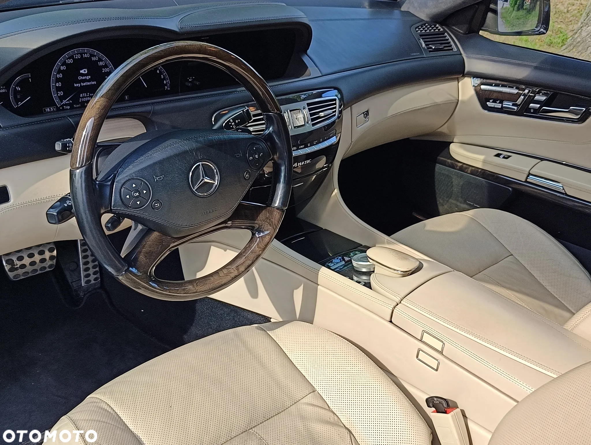 Mercedes-Benz CL 500 4-Matic BlueEff - 8