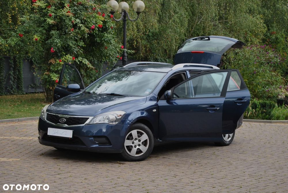 Kia Ceed 1.4 CVVT SW Spirit - 18