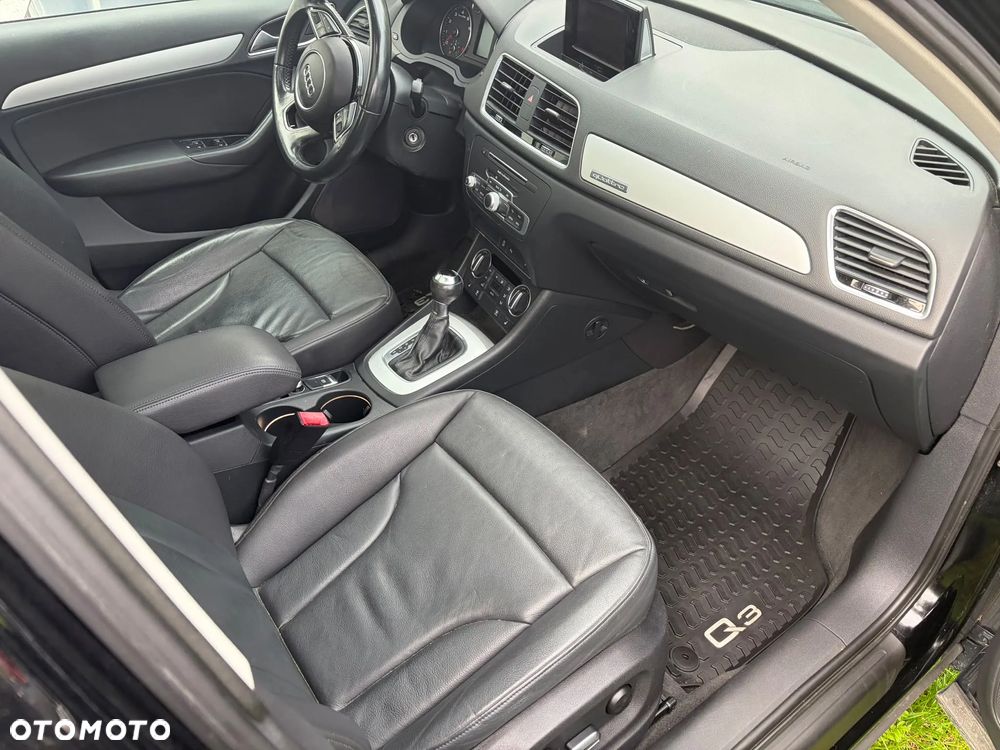 Audi Q3 2.0 TFSI Quattro S tronic design - 5