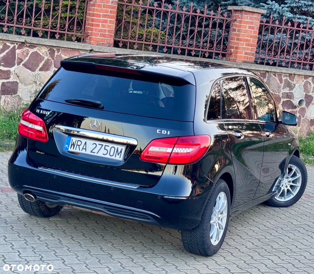 Mercedes-Benz Klasa B 180 CDI (BlueEFFICIENCY) 7G-DCT - 23