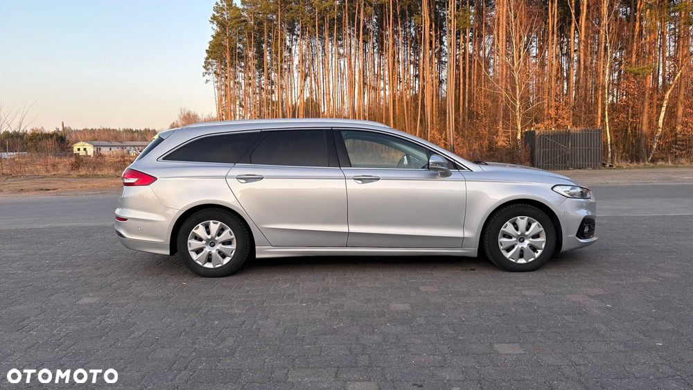 Ford Mondeo - 7