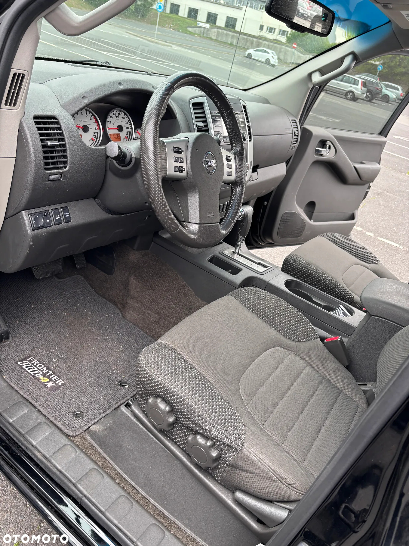 Nissan Frontier - 17