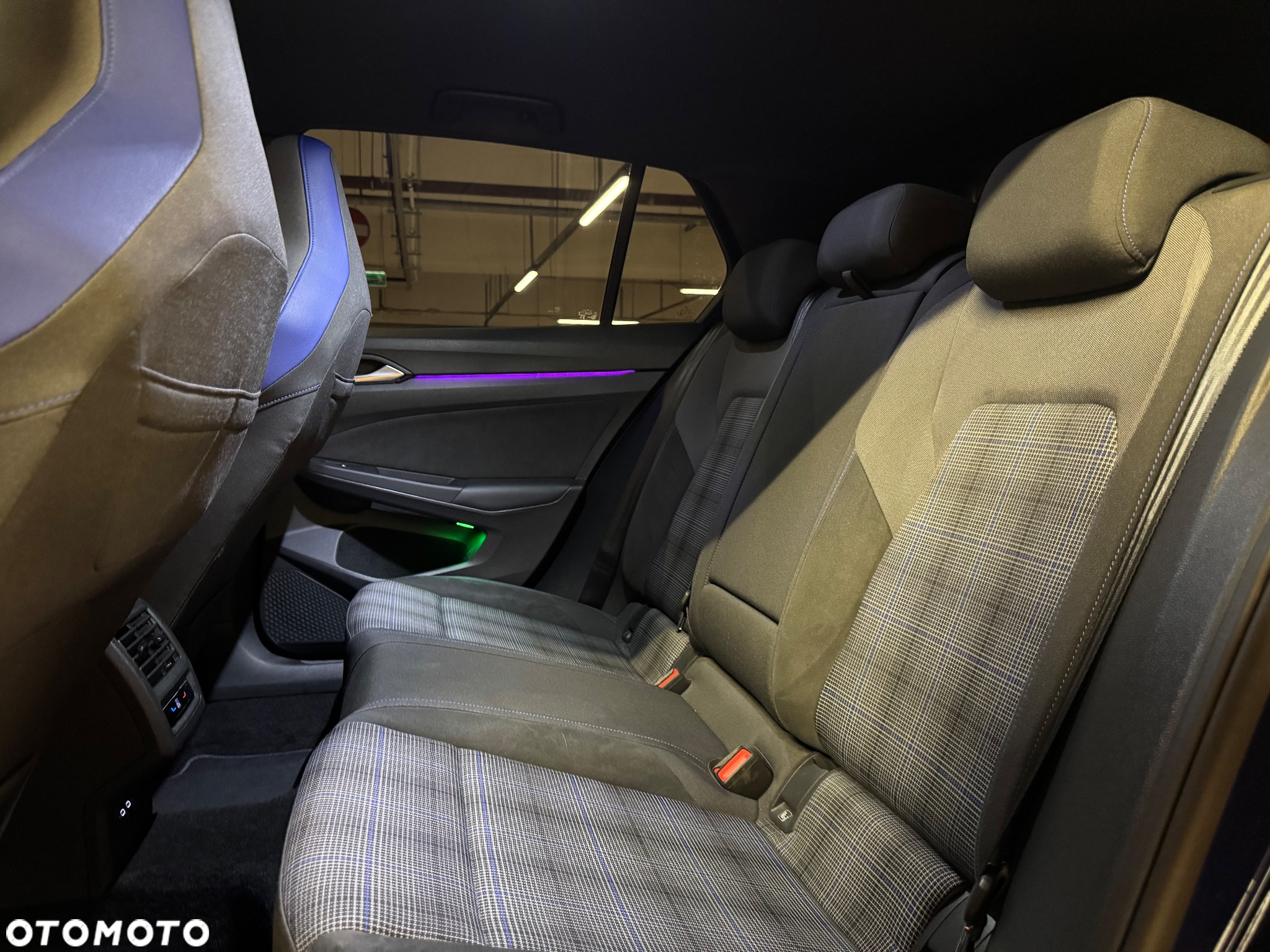 Volkswagen Golf VIII 2.0 TSI GTI DSG - 20