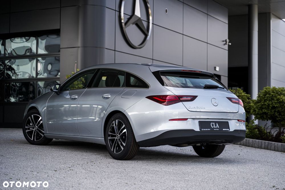 Mercedes-Benz CLA - 13