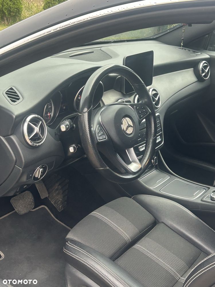 Mercedes-Benz CLA - 6