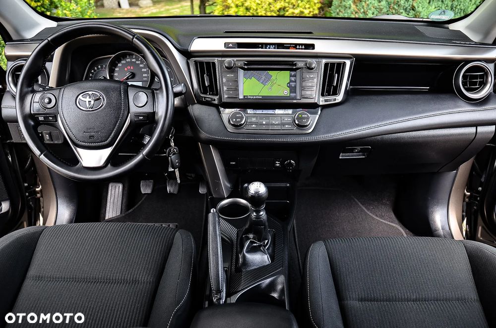 Toyota RAV4 2.0 4x4 Executive - 28
