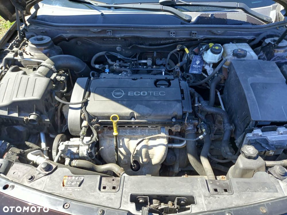 Opel Insignia 1.8 Sport - 14