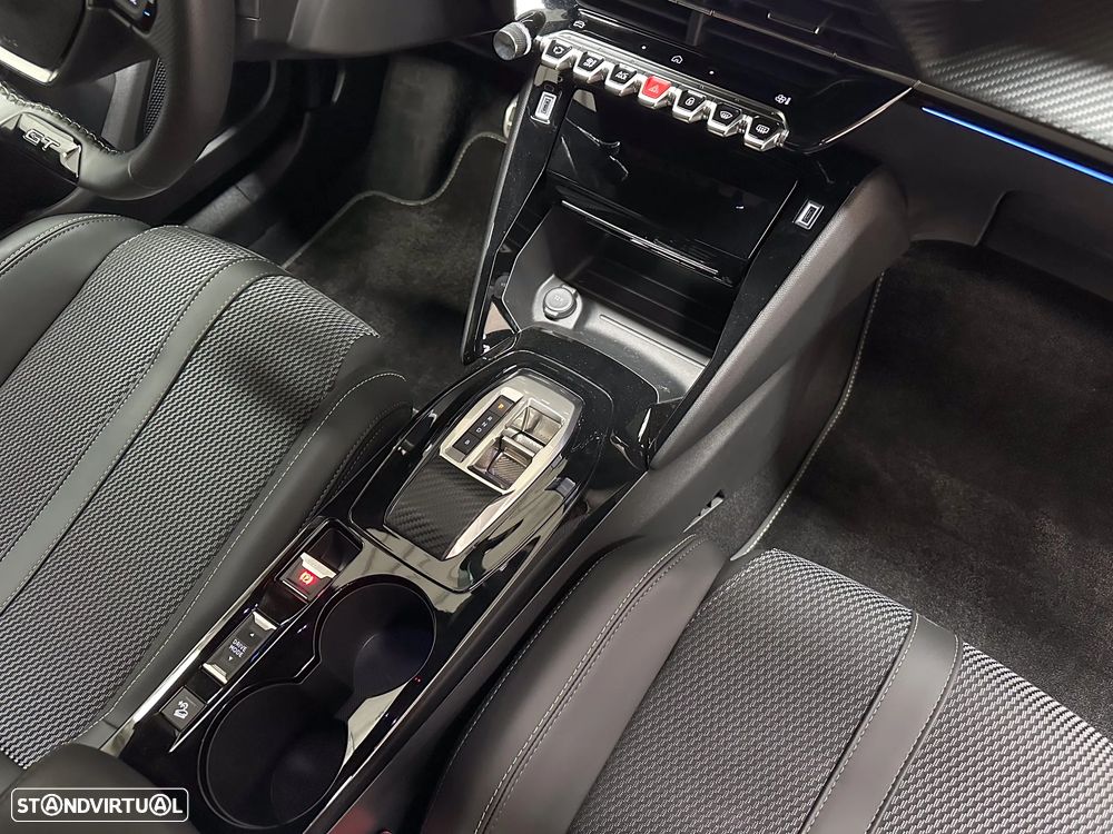 Peugeot e-2008 54 kWh GT - 47