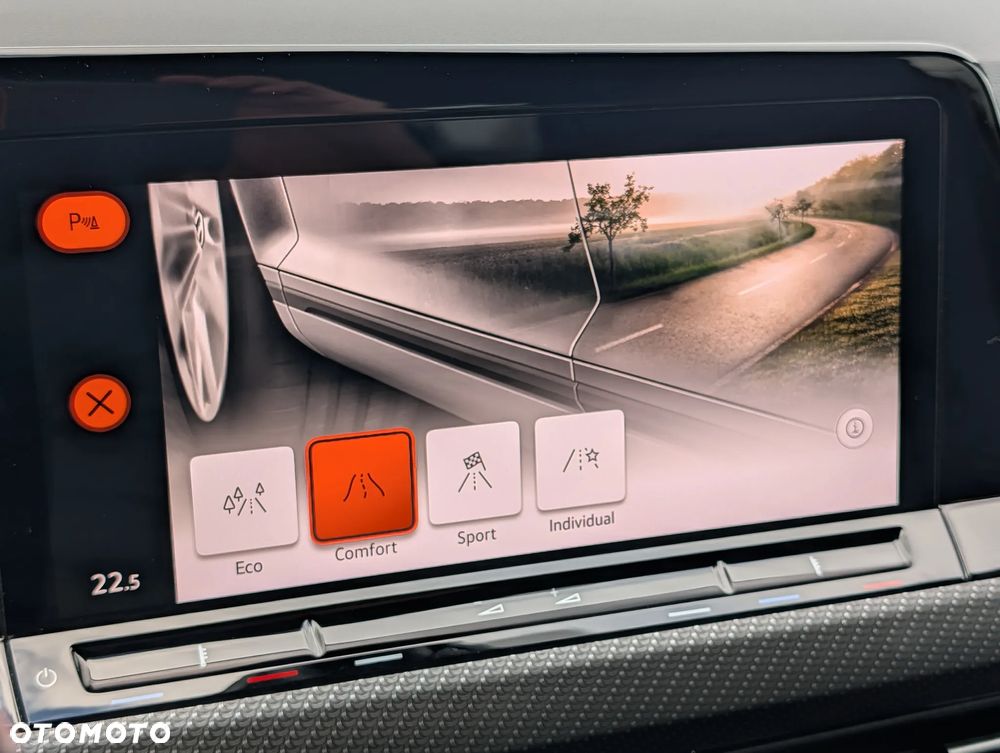 Volkswagen Golf 1.5 eTSI OPF DSG R-Line - 19