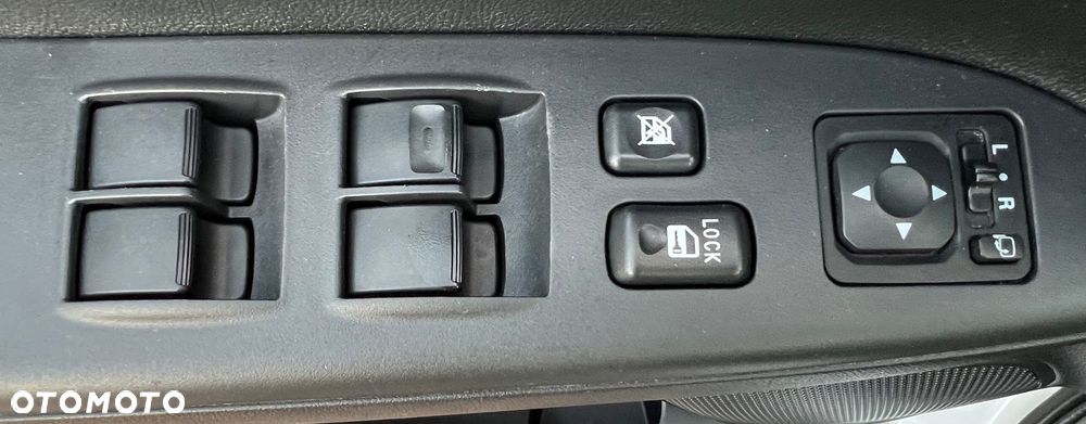Mitsubishi ASX 1.6 Intense Plus Navi Blue Edition - 16