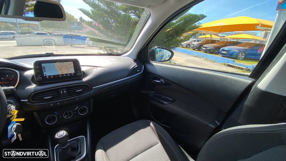 Fiat Tipo Station Wagon 1.3 M-Jet Lounge J17 - 28