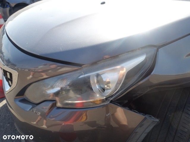 Peugeot 2008 PureTech 110 GPF Stop&Start EAT6 Style - 9