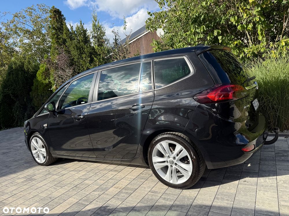 Opel Zafira 1.4 T Cosmo EcoFLEX S&S EU6 - 28