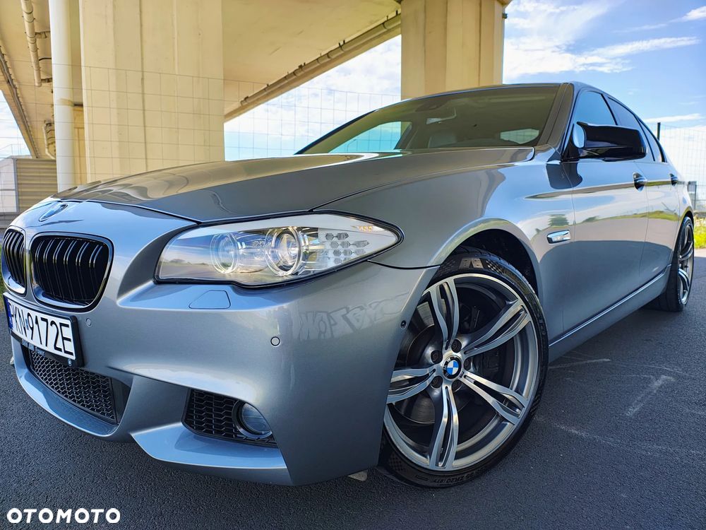BMW Seria 5 550i Sport-Aut - 2