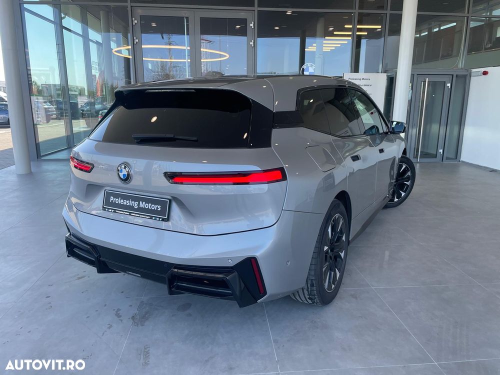 BMW iX xDrive45 - 2