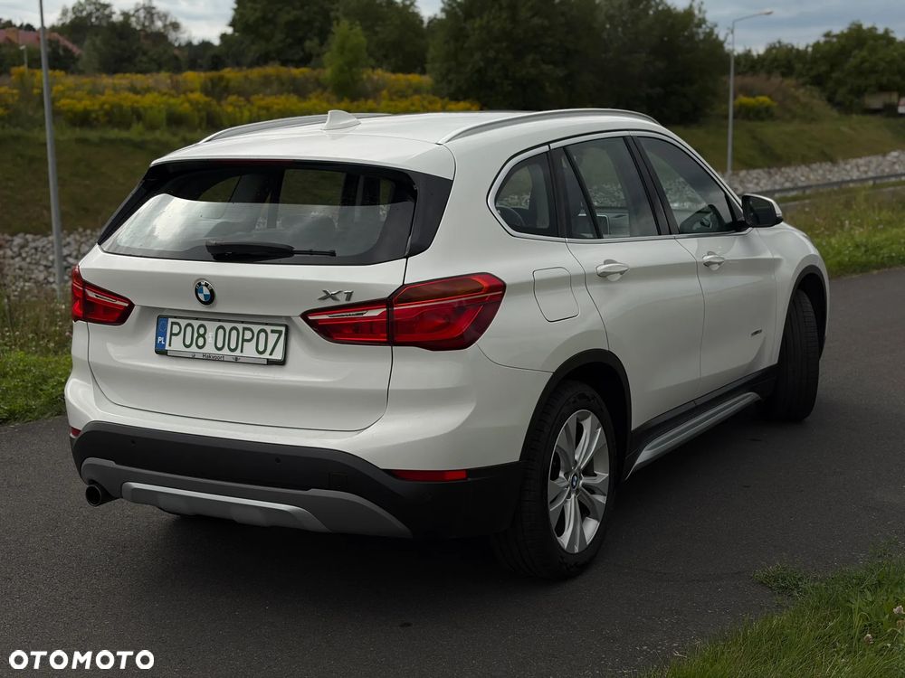 BMW X1 sDrive18i - 33