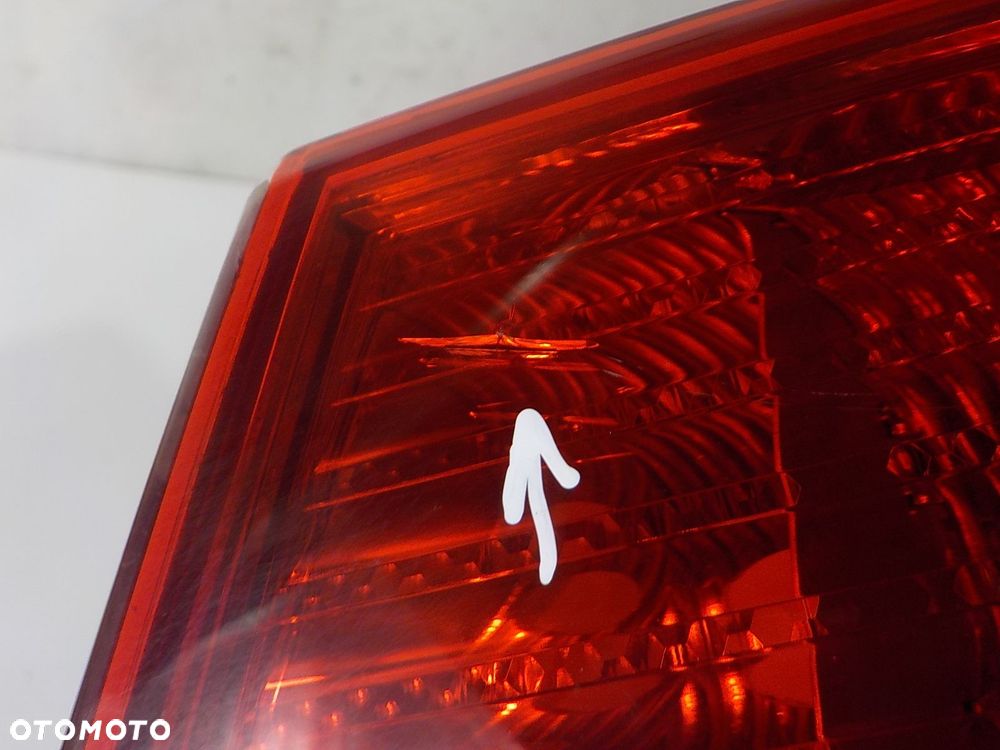 AUDI A6 C6 SEDAN LAMPA PRAWA TYŁ TYLNA - 3