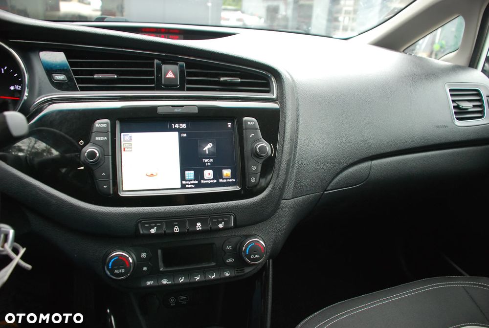 Kia Ceed Cee'd 1.6 CRDi L Business Line DCT - 18