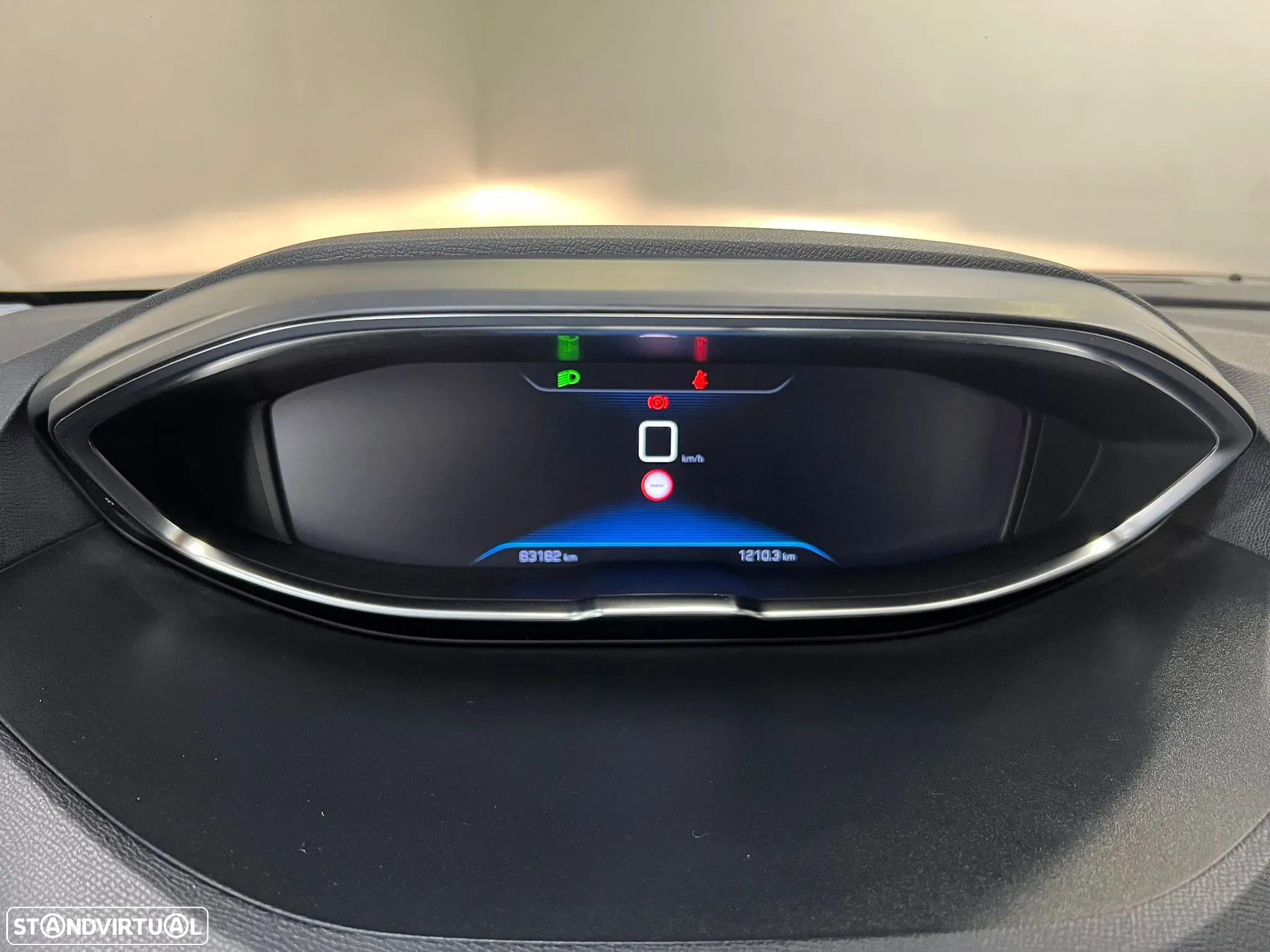 Peugeot 5008 1.5 BlueHDi Active - 9
