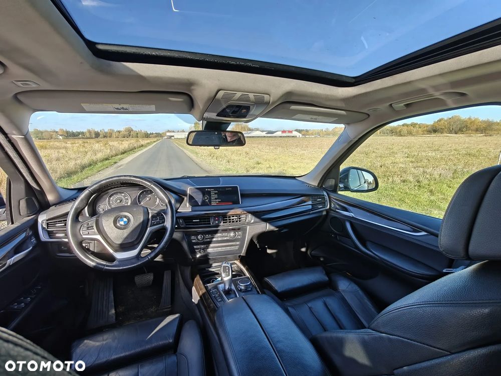 BMW X5 xDrive50i Sport-Aut - 8