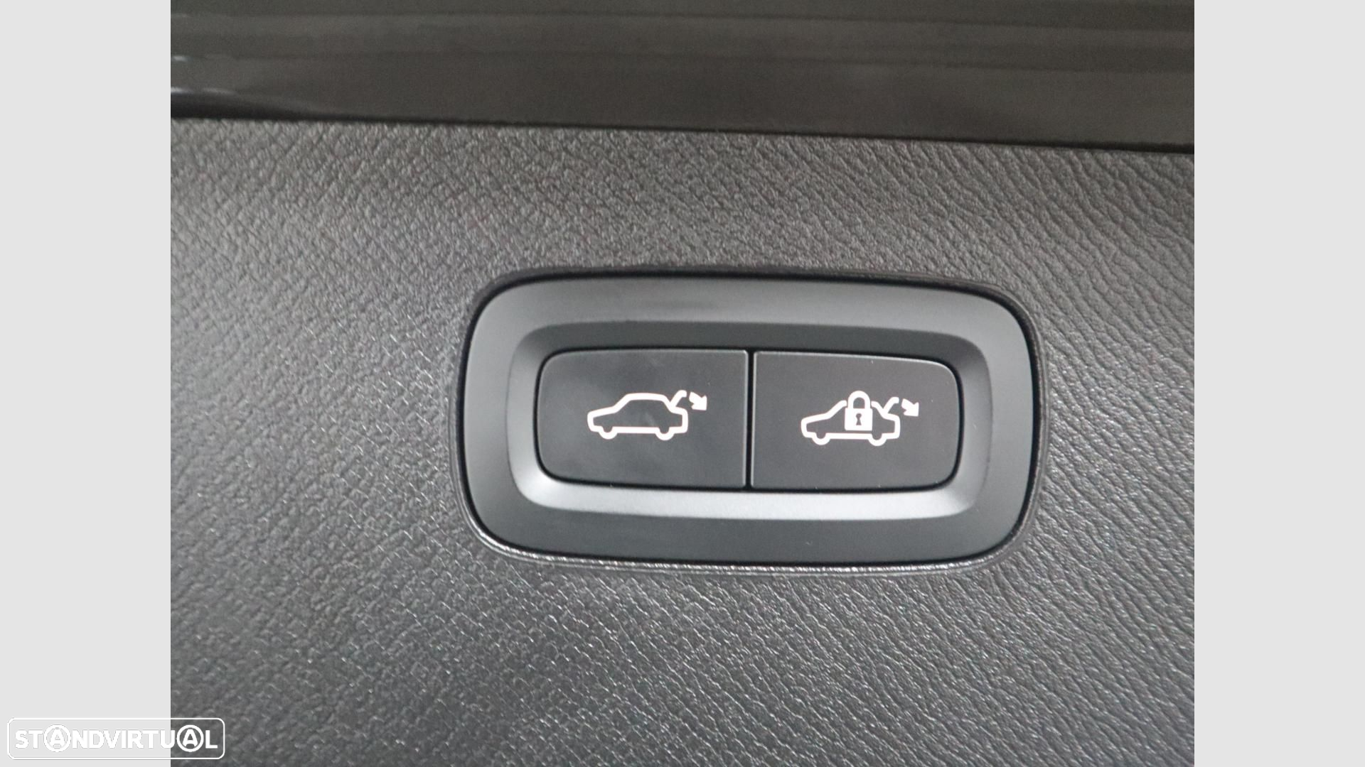 Volvo XC 90 2.0 T8 PHEV Ultimate Dark AWD - 11
