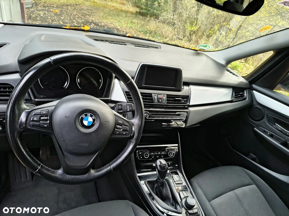 BMW Seria 2 218d xDrive Luxury Line - 12