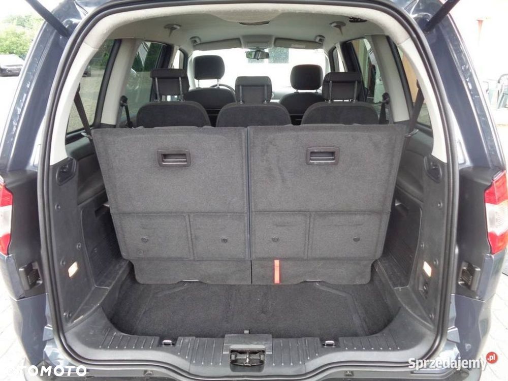 Ford Galaxy - 9