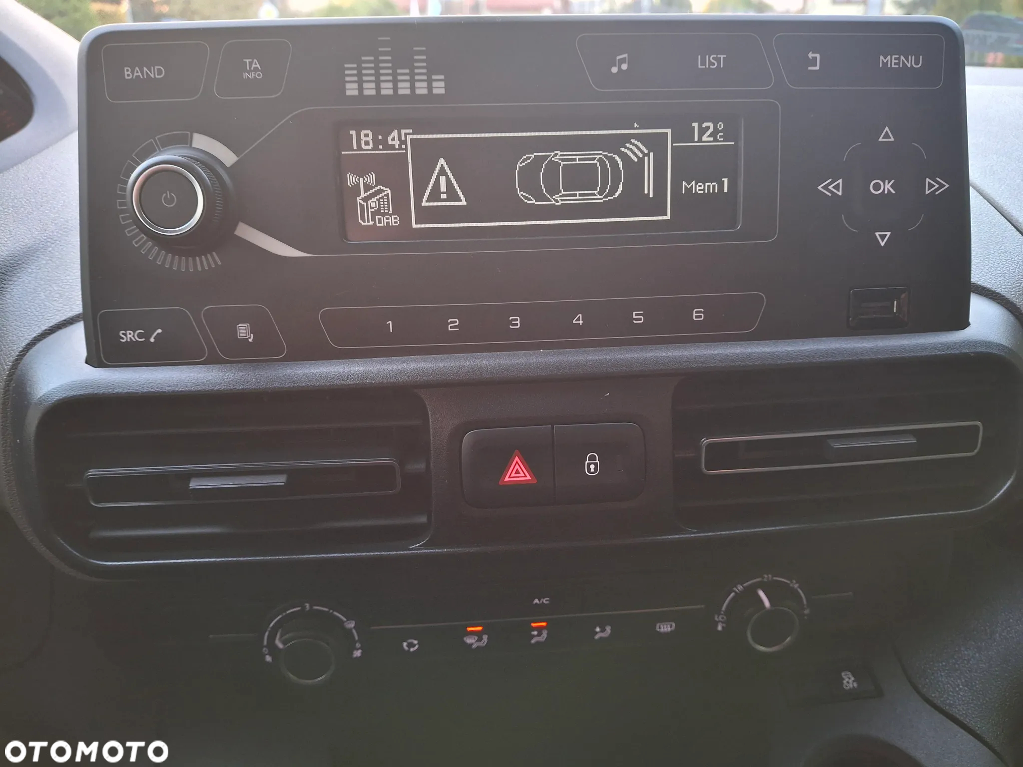 Peugeot Rifter 1.5 BlueHDI Active - 31