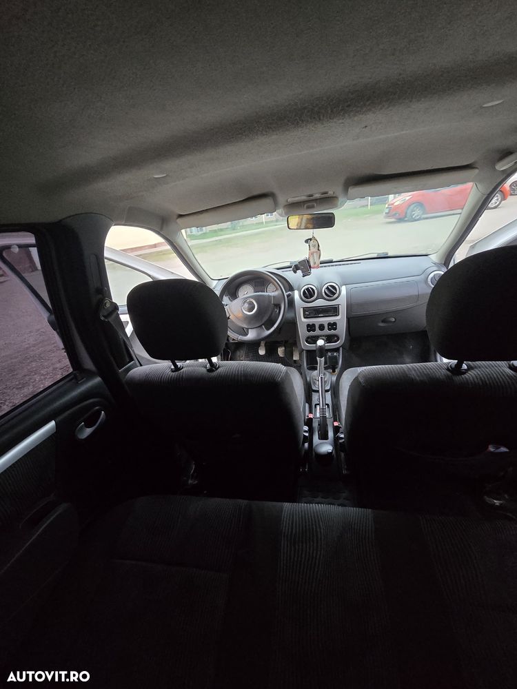 Dacia Logan 1.2 Laureate - 17