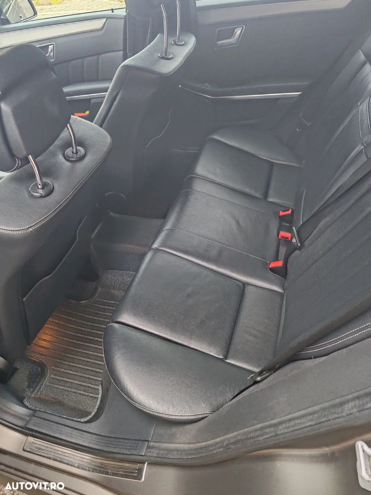 Mercedes-Benz E - 13